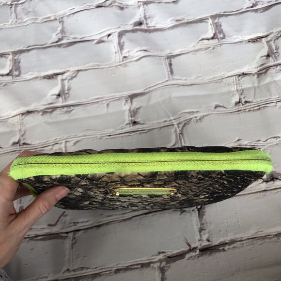 Marc Jacobs python print neon ipad case - Picture 4 of 7